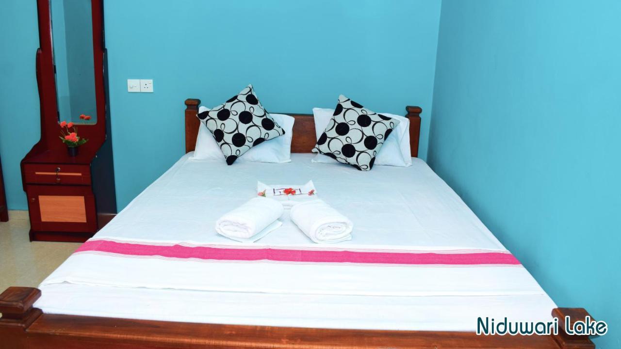 Niduwari Lake Homestay Dambulla Exterior photo